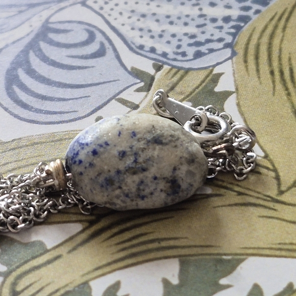 Lapiz Lazuli Pendant On A Silver   Necklace - Picture 3 of 9